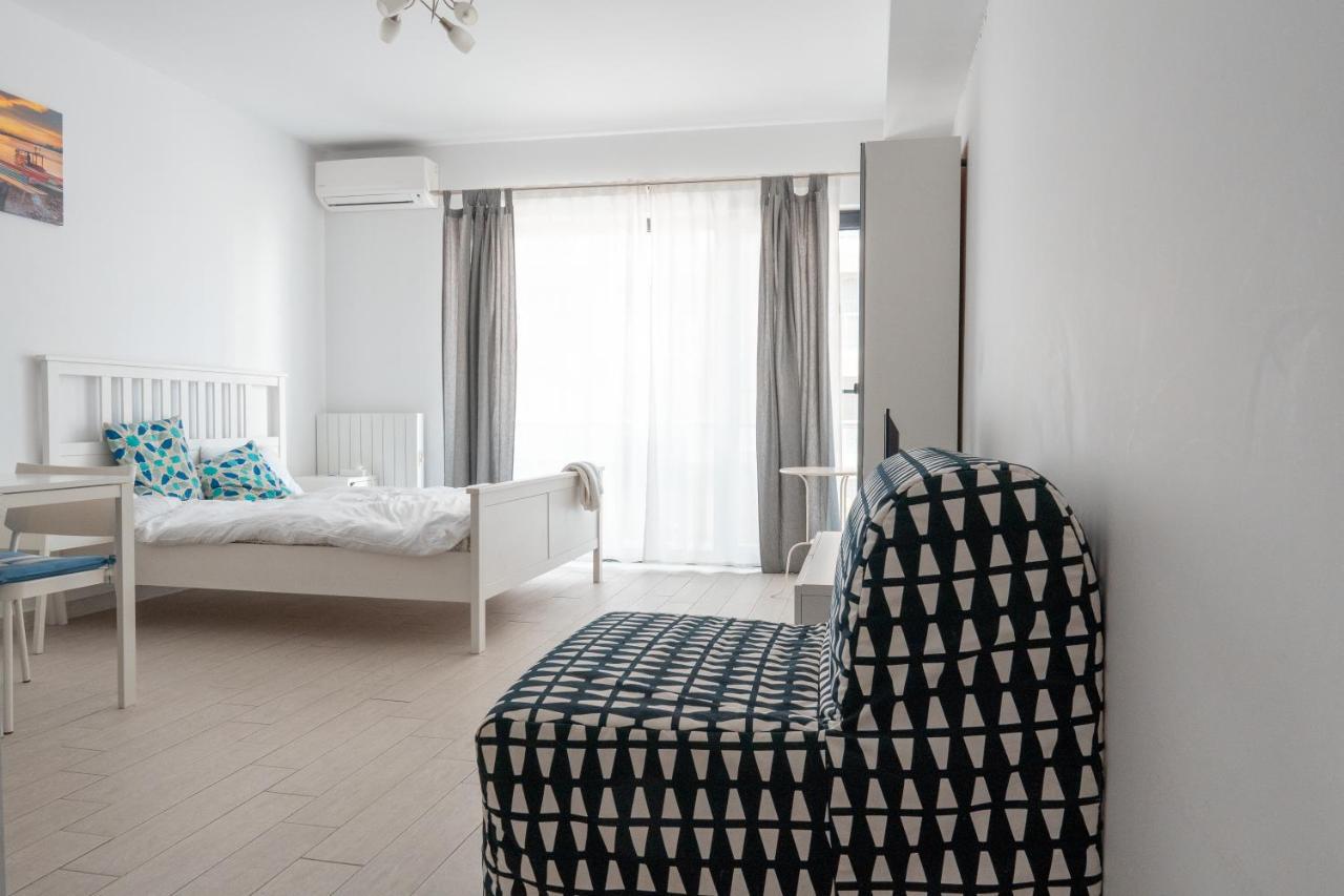 Bright Apartments Mamaia Nord Bagian luar foto