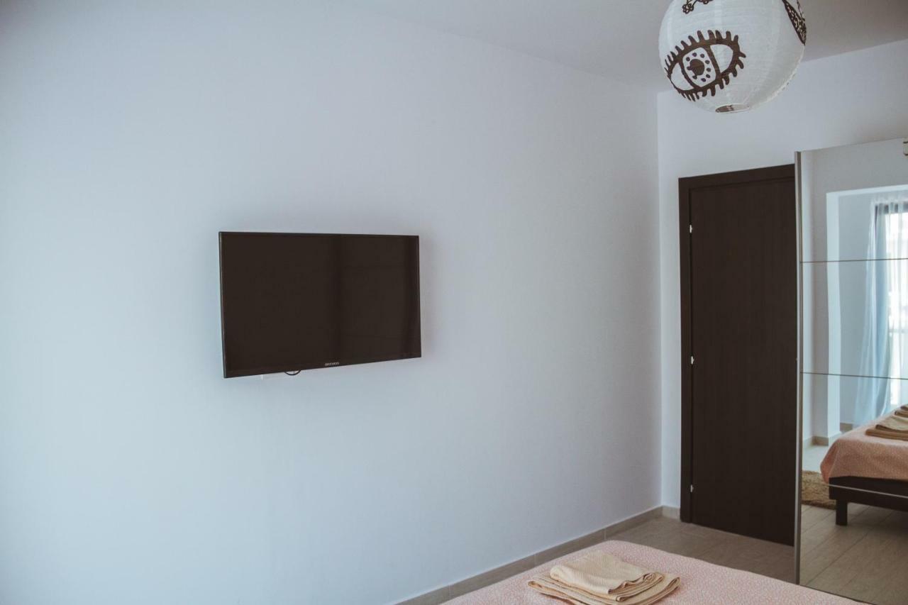 Bright Apartments Mamaia Nord Bagian luar foto