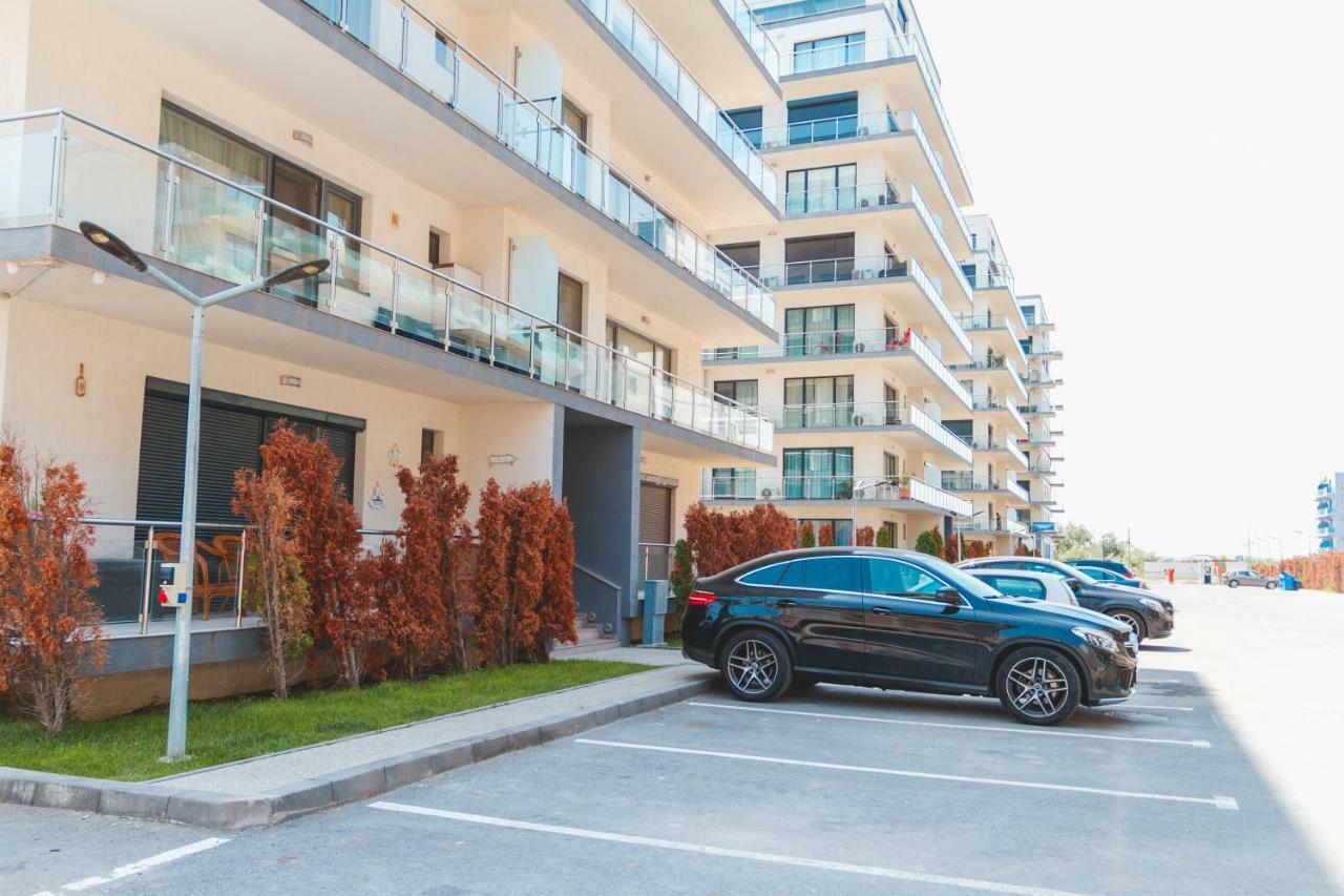 Bright Apartments Mamaia Nord Bagian luar foto